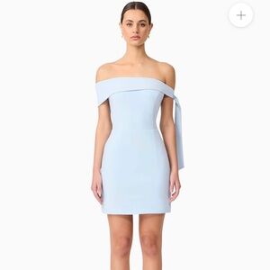 NWT XS Elliatt Ami Mini Dress Elegant Off-Shoulder Light Blue Dress